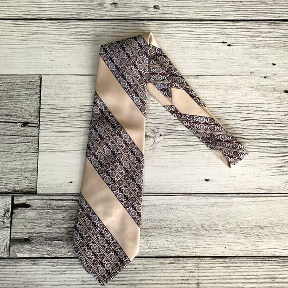 Vintage 60s 70s Necktie Graphic Striped Polyester Wide Disco Mod Retro Tie - Picture 1 of 6